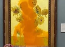 Van-Goghs-Sunflowers-Vandalismo